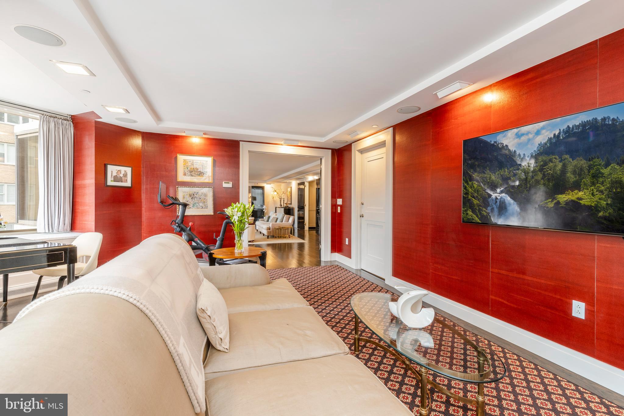 202-10 W Rittenhouse Sq #1208