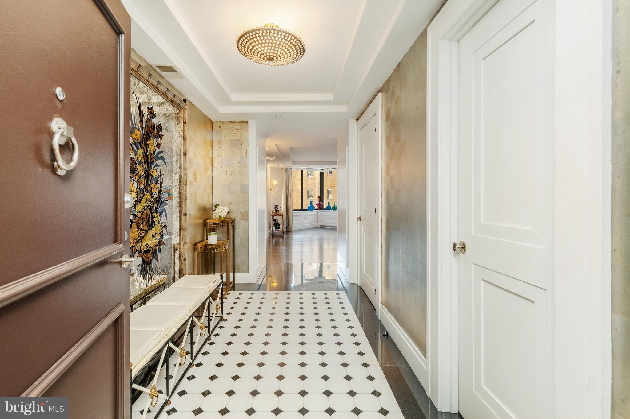 202-10 W Rittenhouse Sq #1208