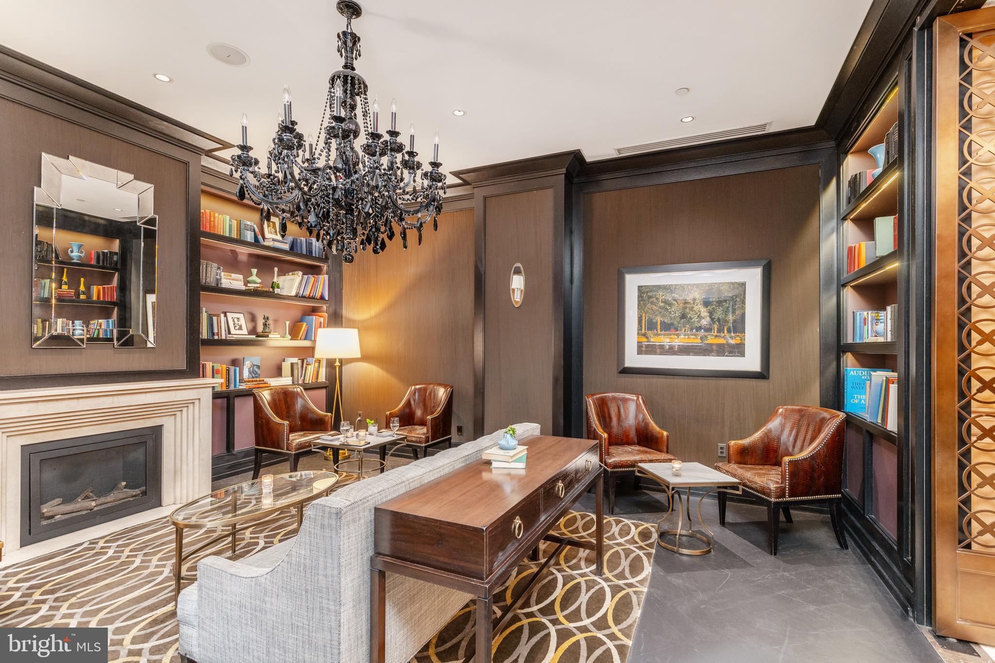 202-10 W Rittenhouse Sq #1208