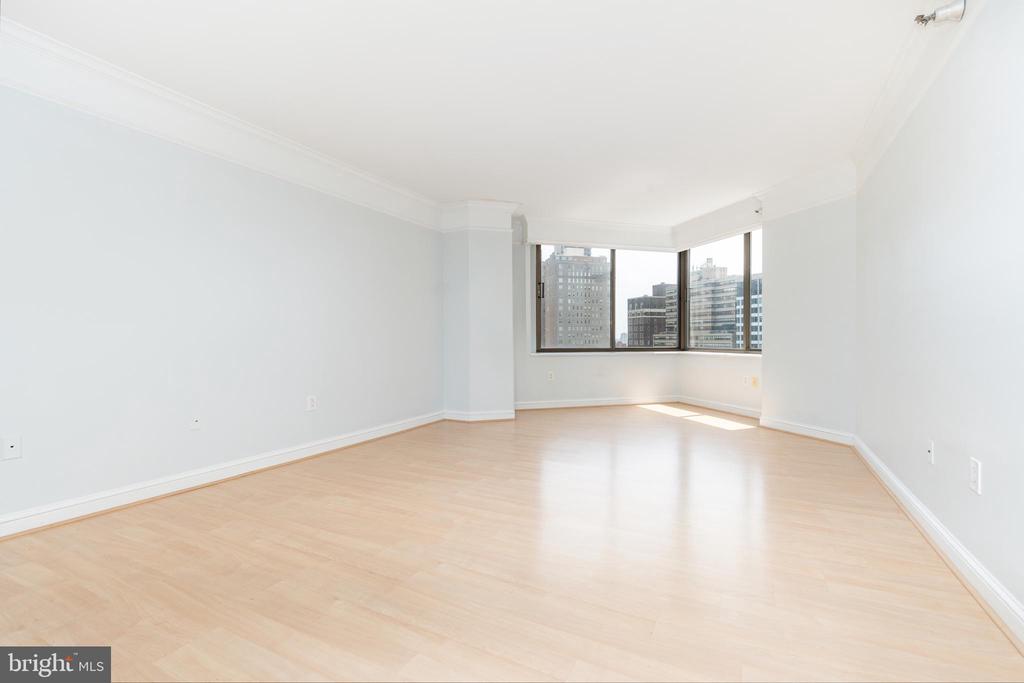 202-10 W RITTENHOUSE SQ #1108
