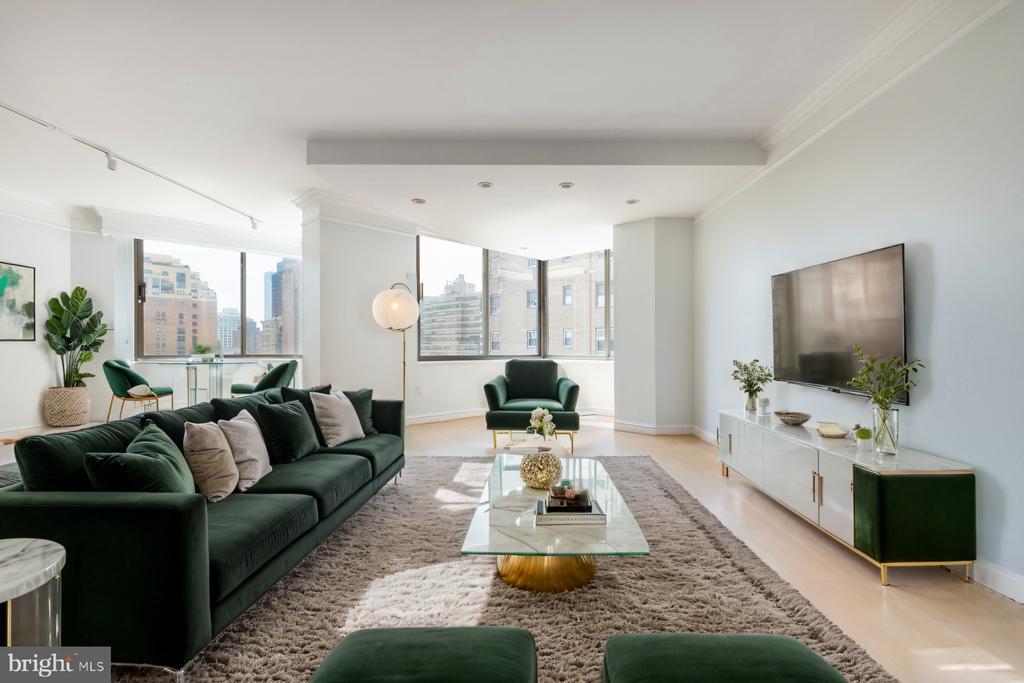 202-10 W RITTENHOUSE SQ #1108