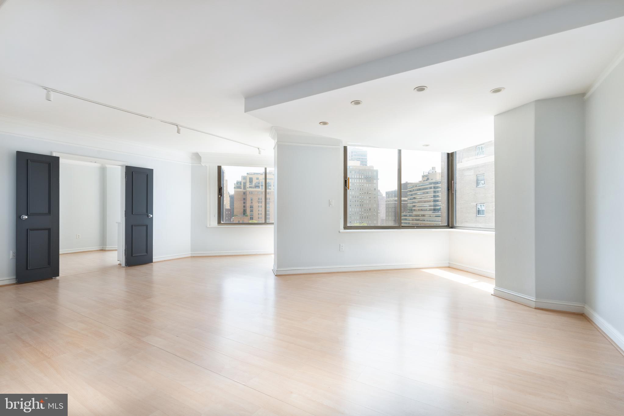 202-10 W RITTENHOUSE SQ #1108