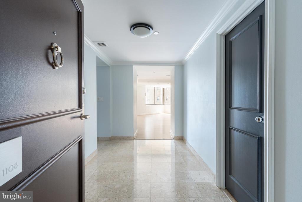 202-10 W RITTENHOUSE SQ #1108