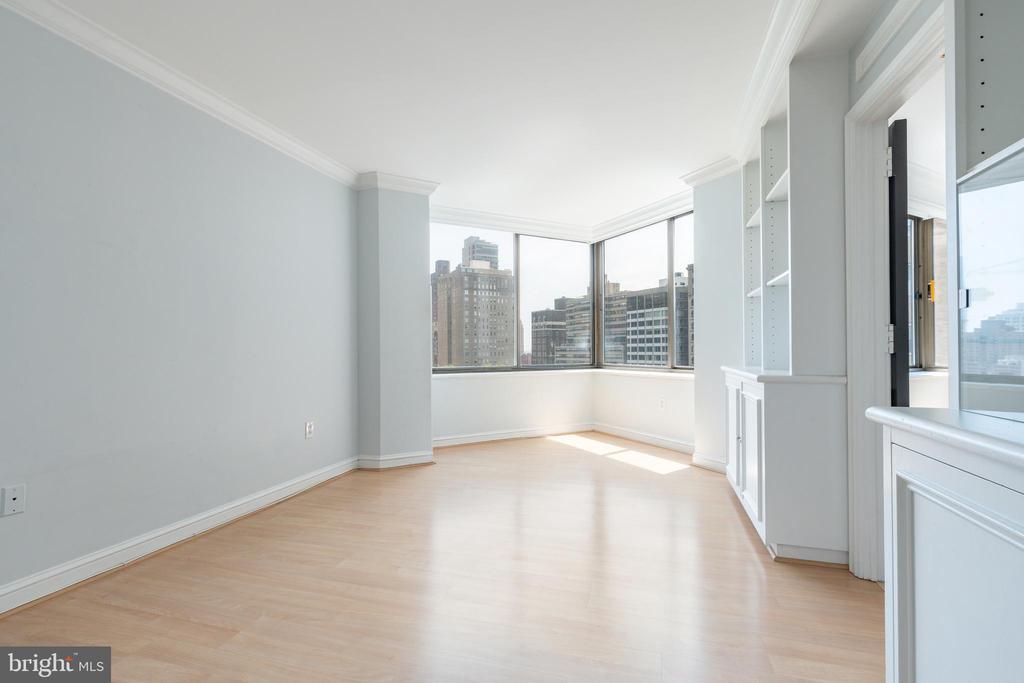 202-10 W RITTENHOUSE SQ #1108