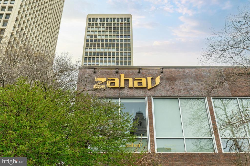 121-35 Walnut St #203