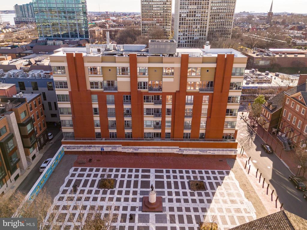 121-35 Walnut St #203