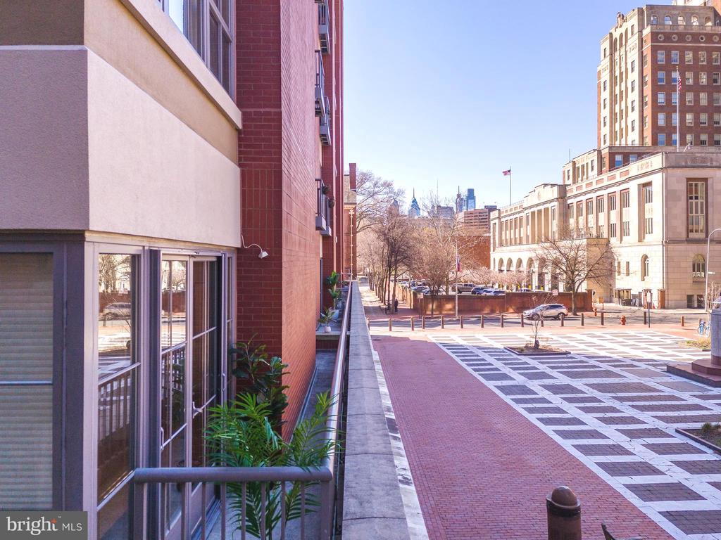 121-35 Walnut St #203