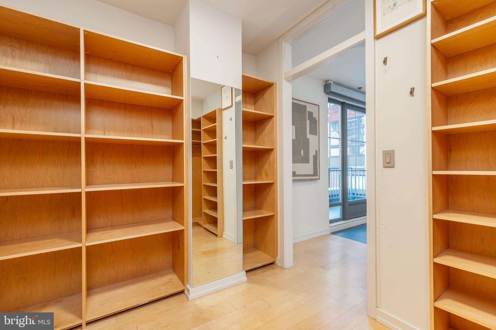 121-35 Walnut St #203
