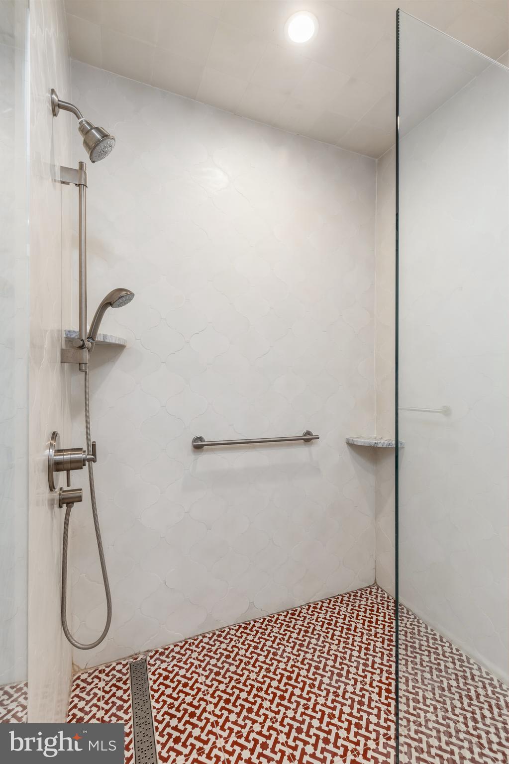 121-35 Walnut St #203