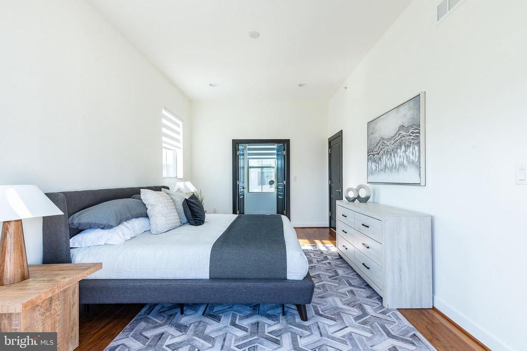 1432 S Leithgow Ter