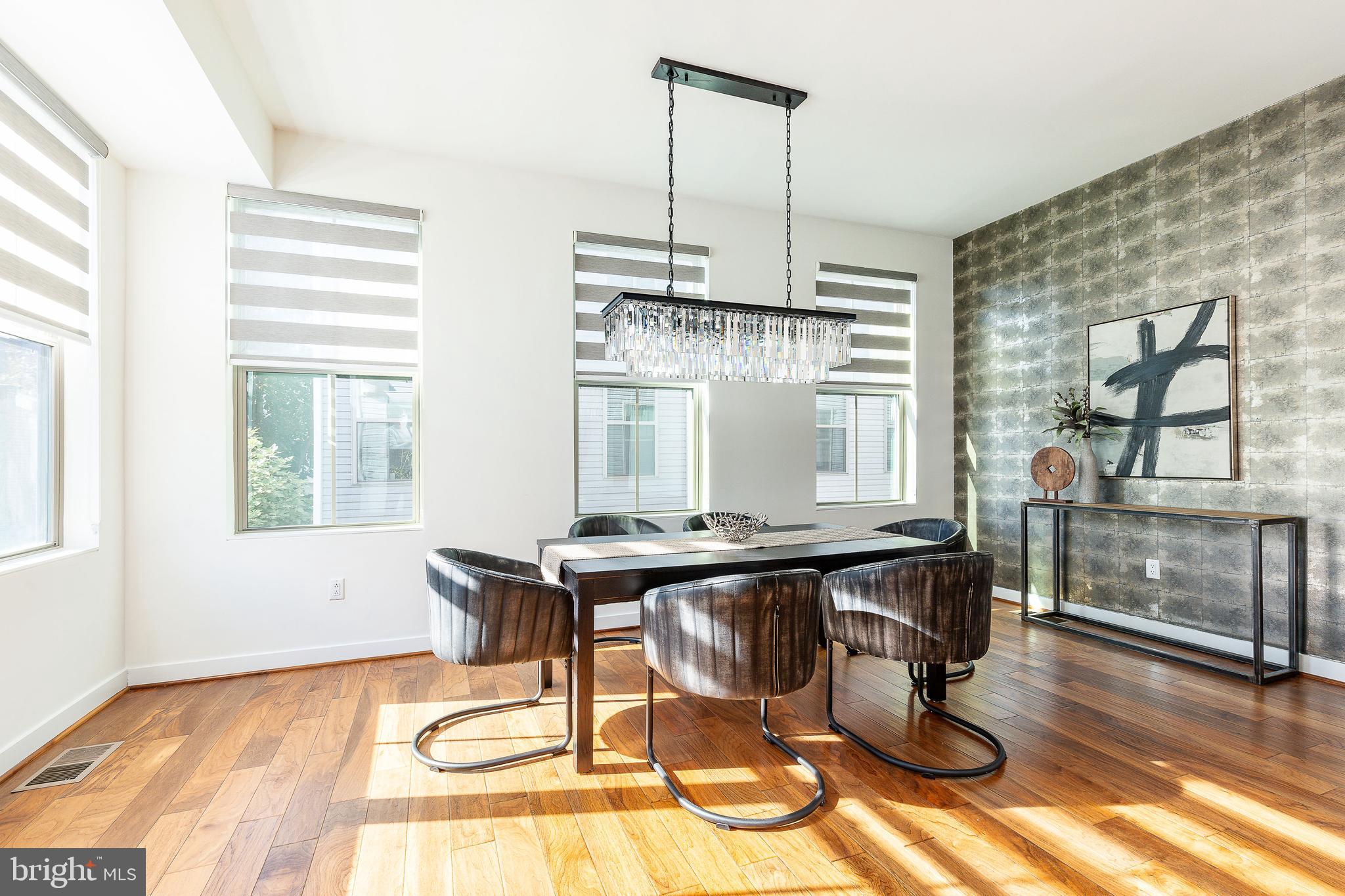 1432 S Leithgow Ter