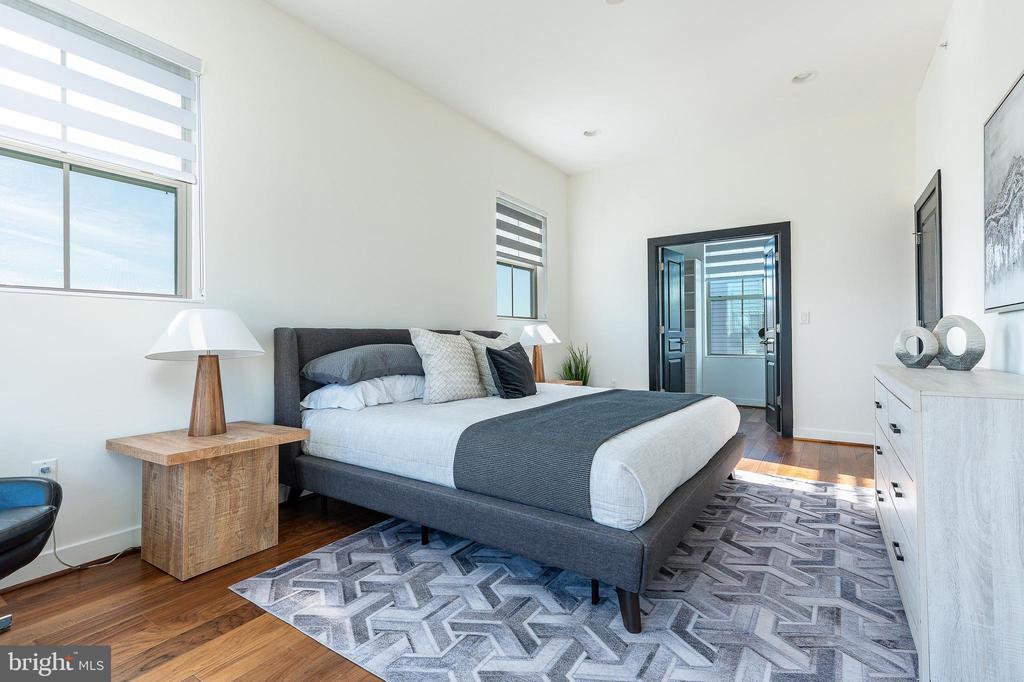 1432 S Leithgow Ter
