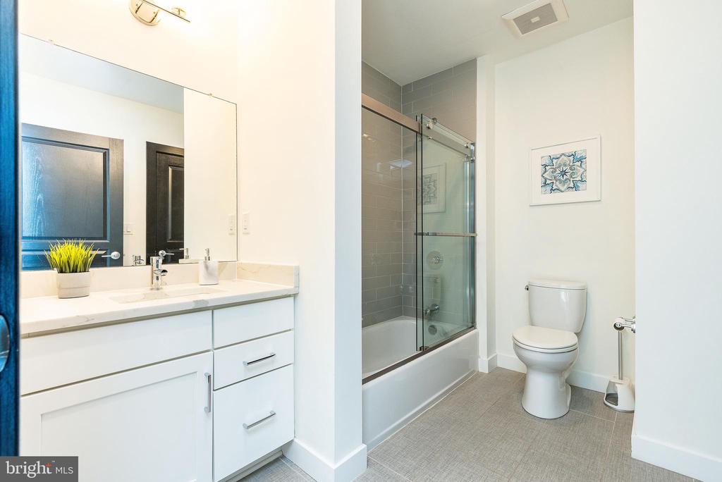 1432 S Leithgow Ter