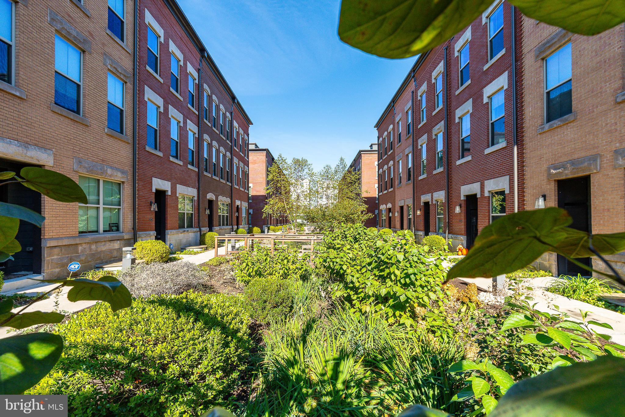 1432 S Leithgow Ter