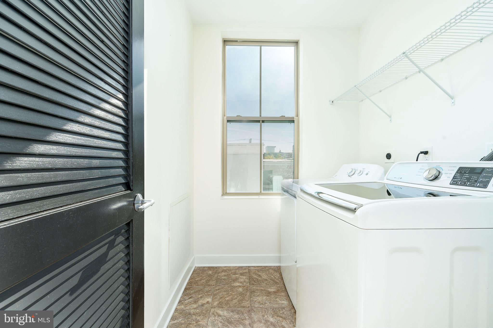 1432 S Leithgow Ter