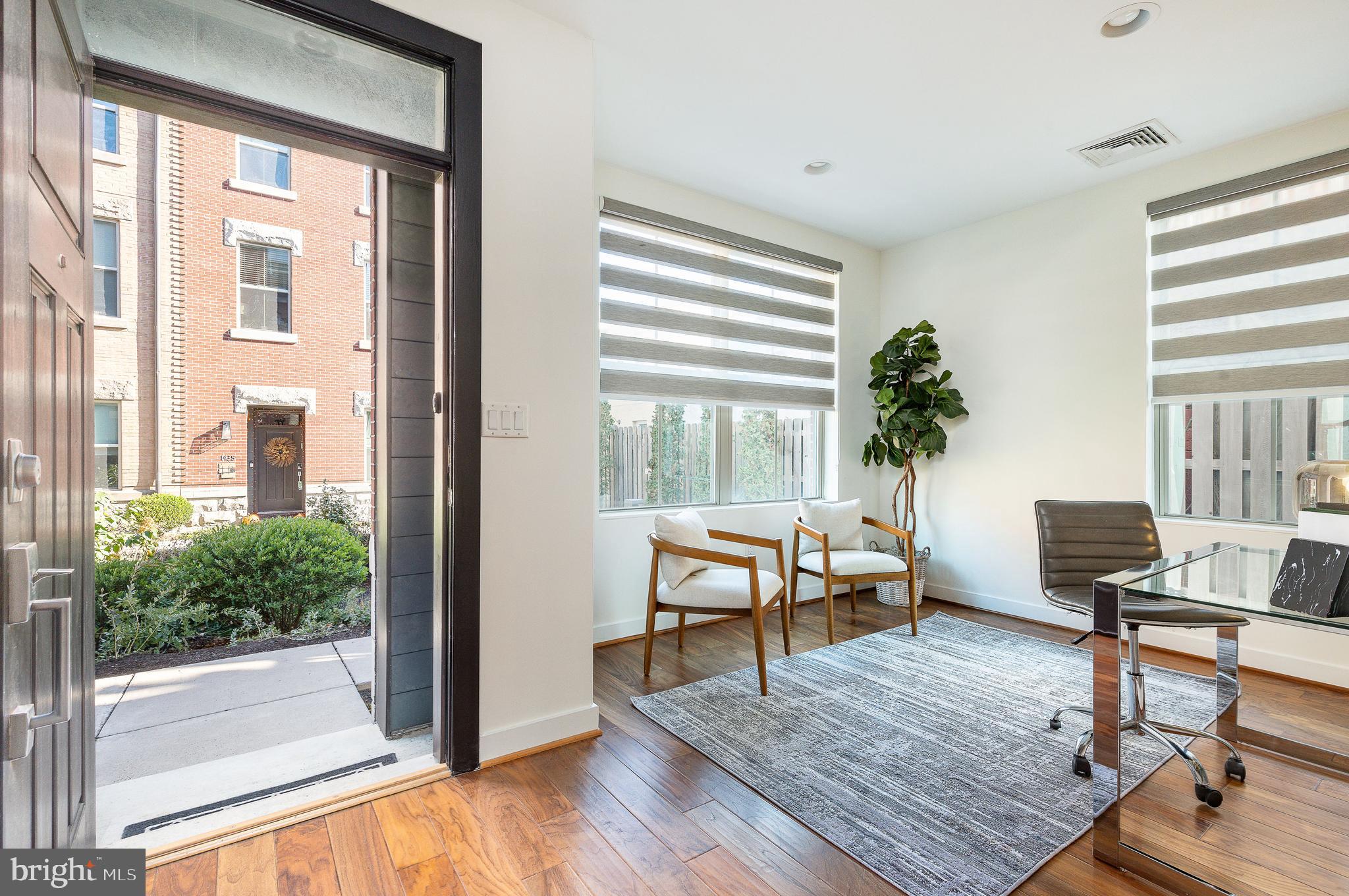 1432 S Leithgow Ter