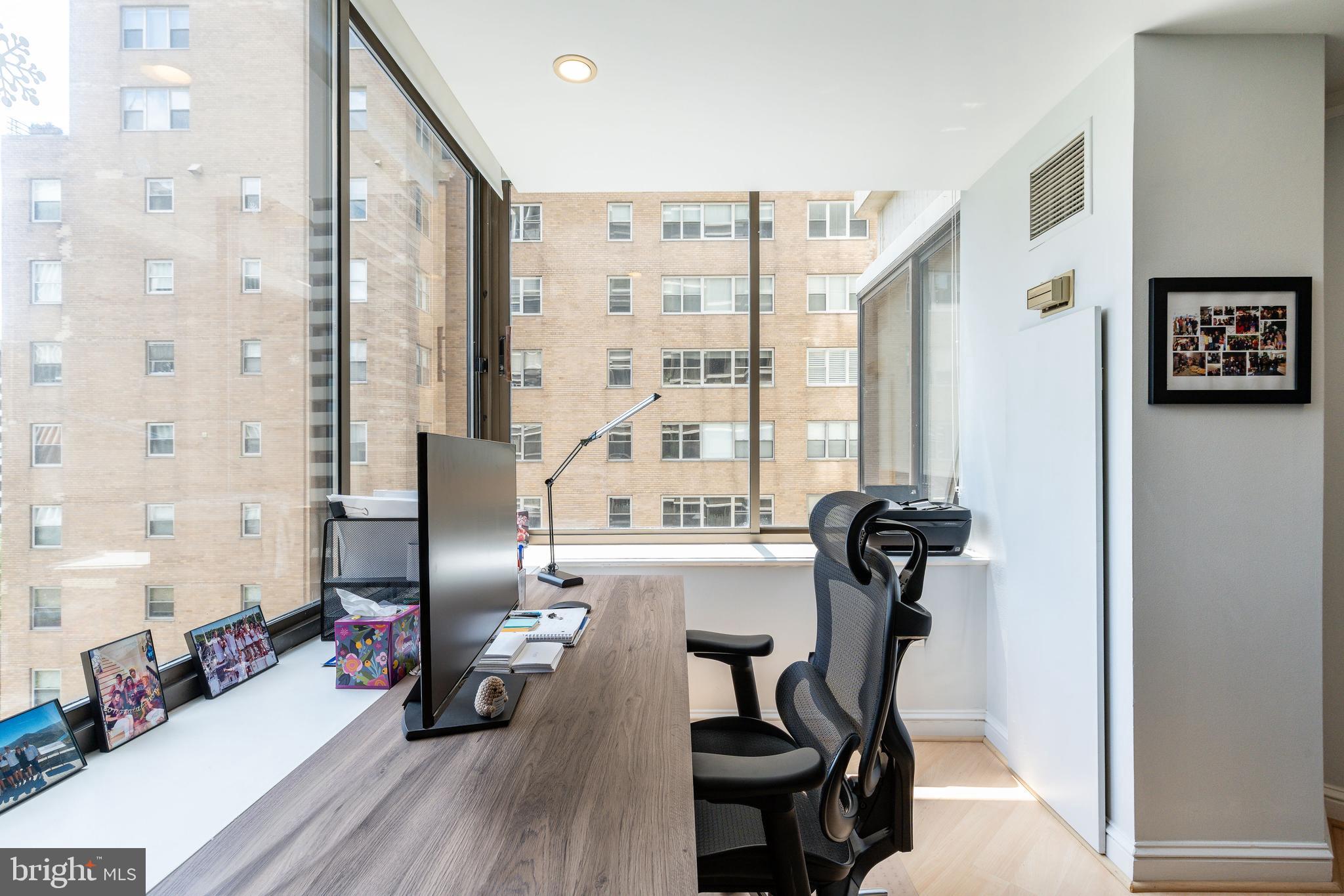 202-10 W Rittenhouse Sq #1108