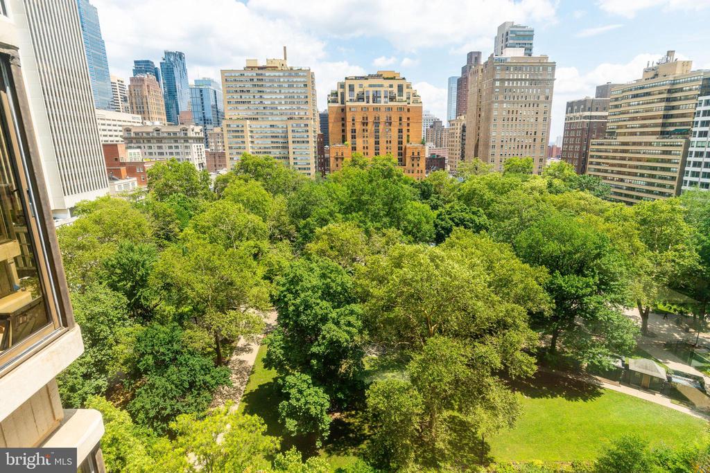 202-10 W Rittenhouse Sq #1108