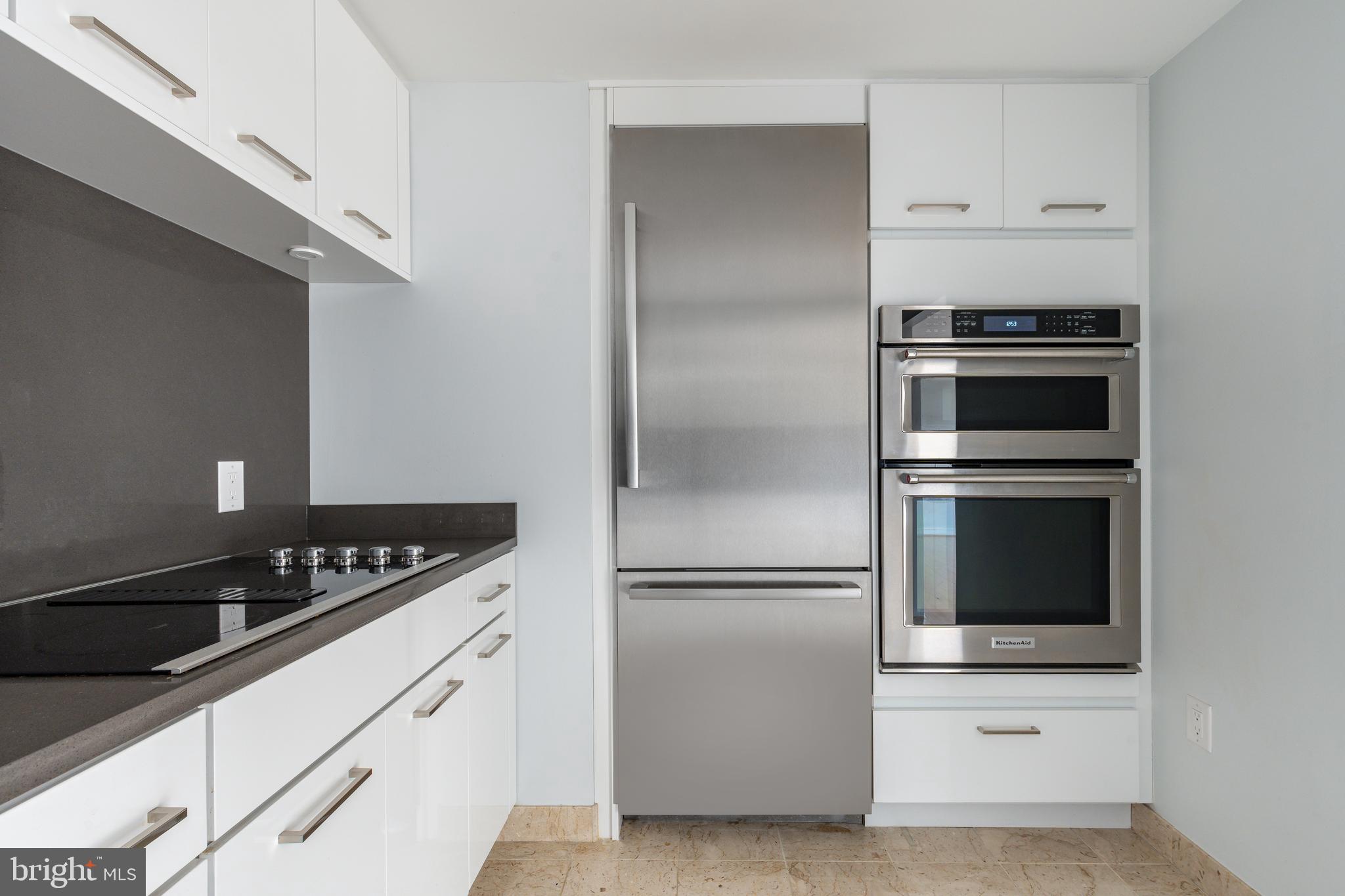 202-10 W Rittenhouse Sq #1108