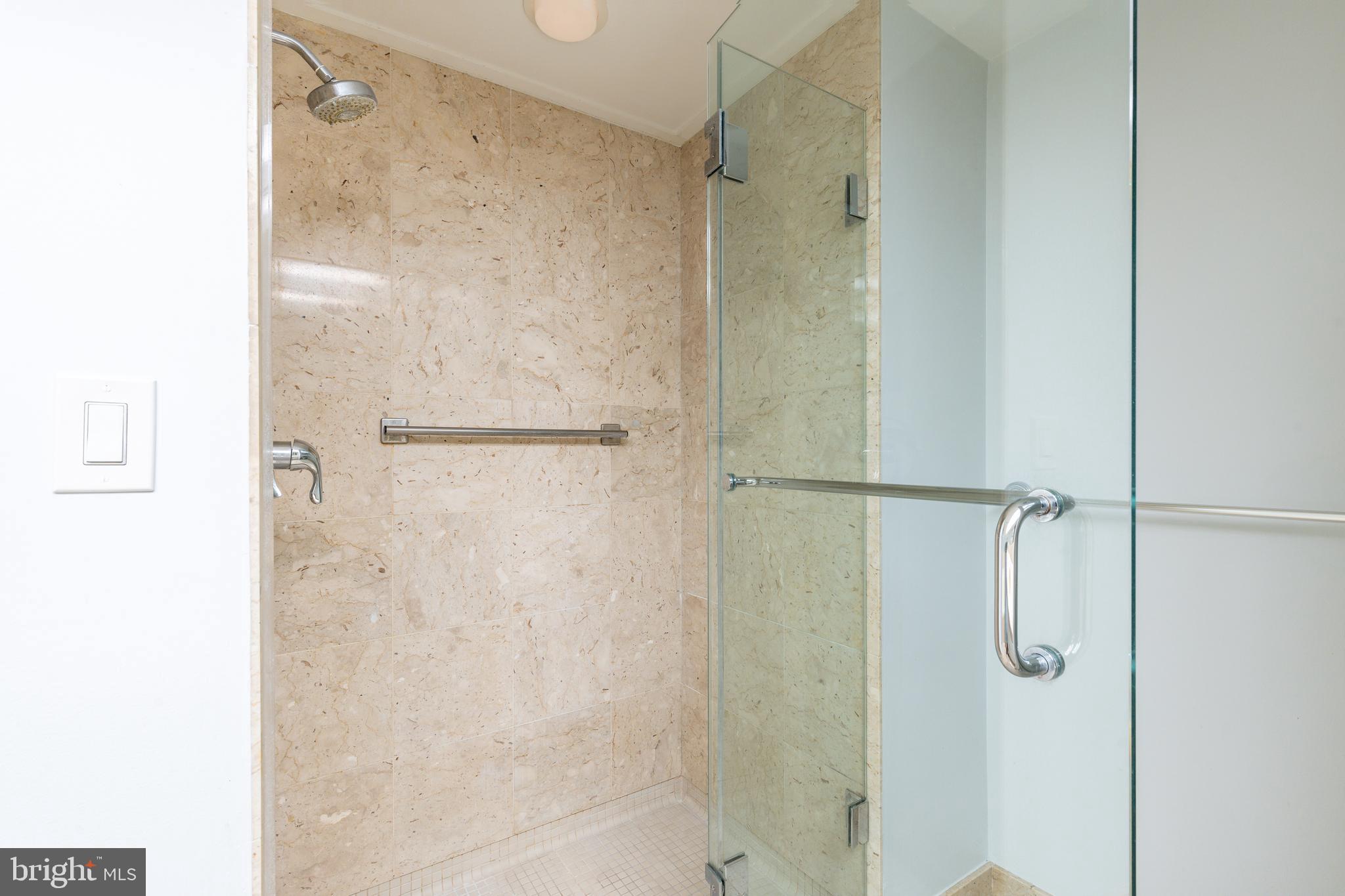 202-10 W Rittenhouse Sq #1108