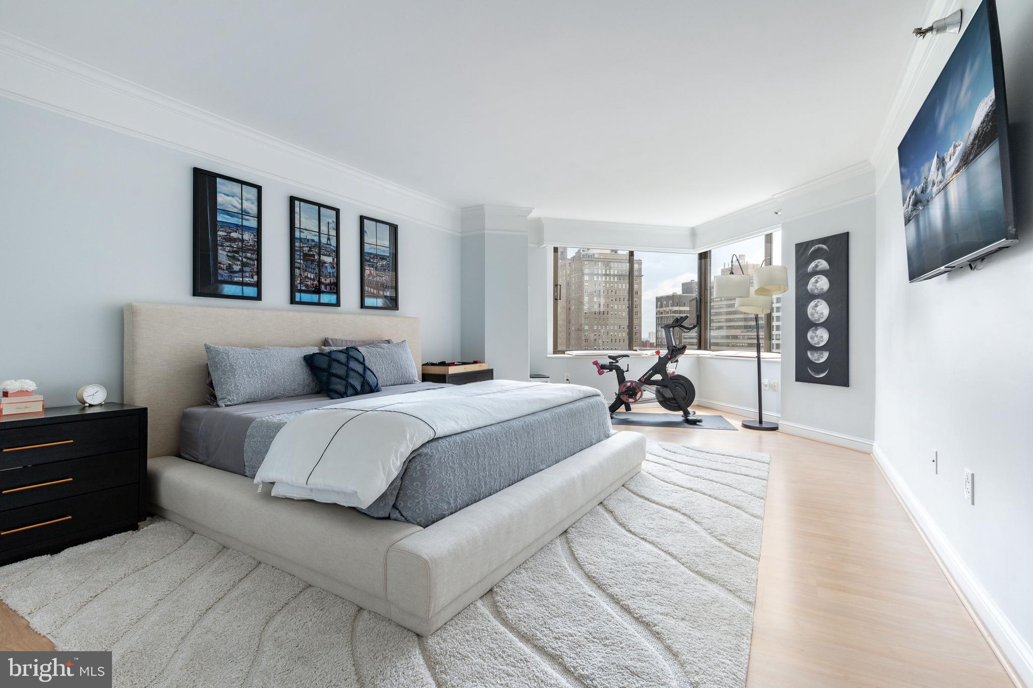 202-10 W Rittenhouse Sq #1108