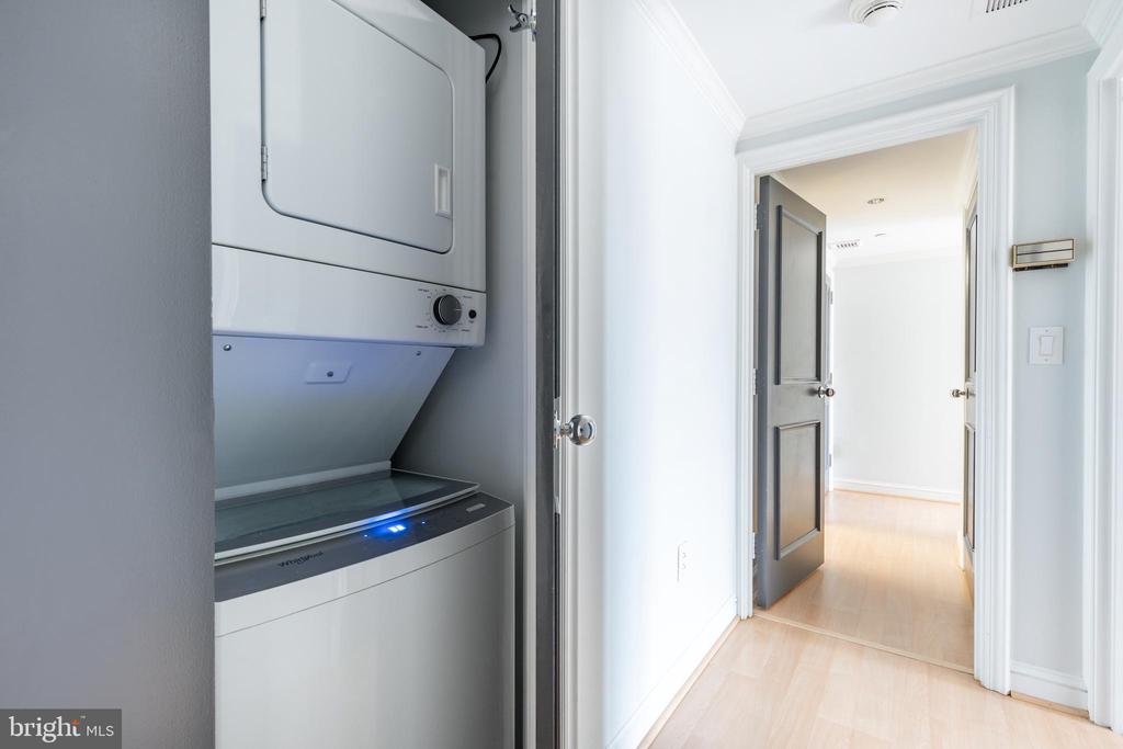 202-10 W Rittenhouse Sq #1108