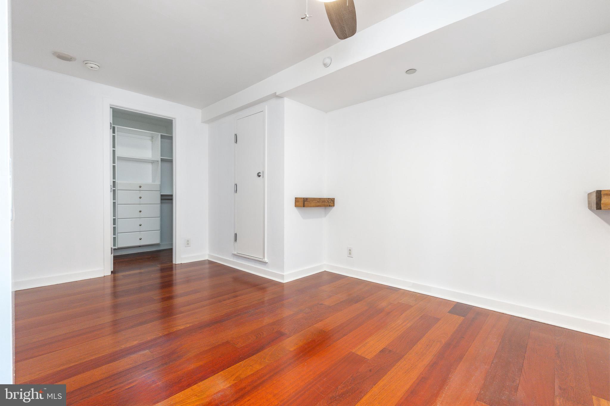 219 S 18TH STREET 29 705A