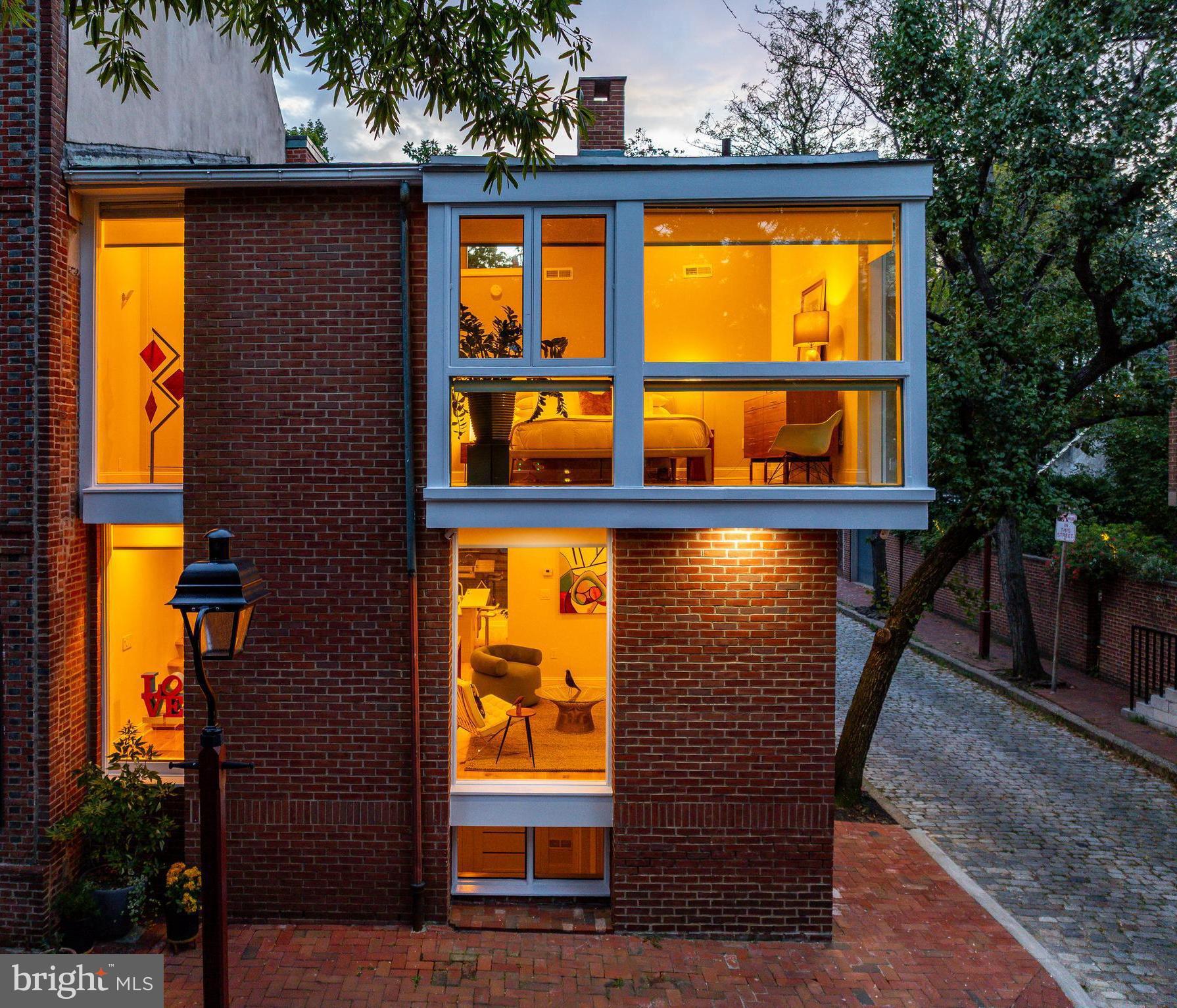 318 S 4TH STREET