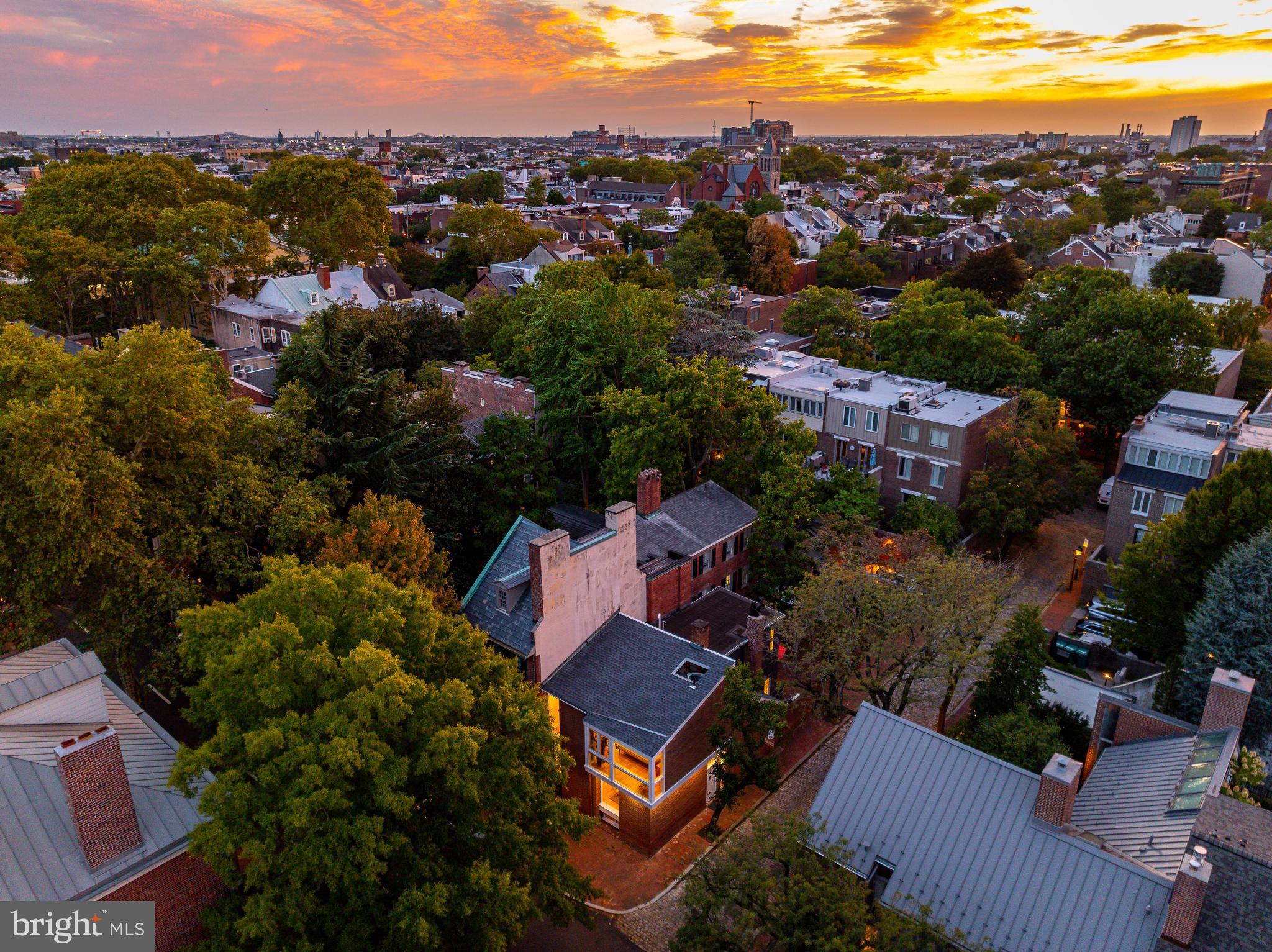 318 S 4TH STREET