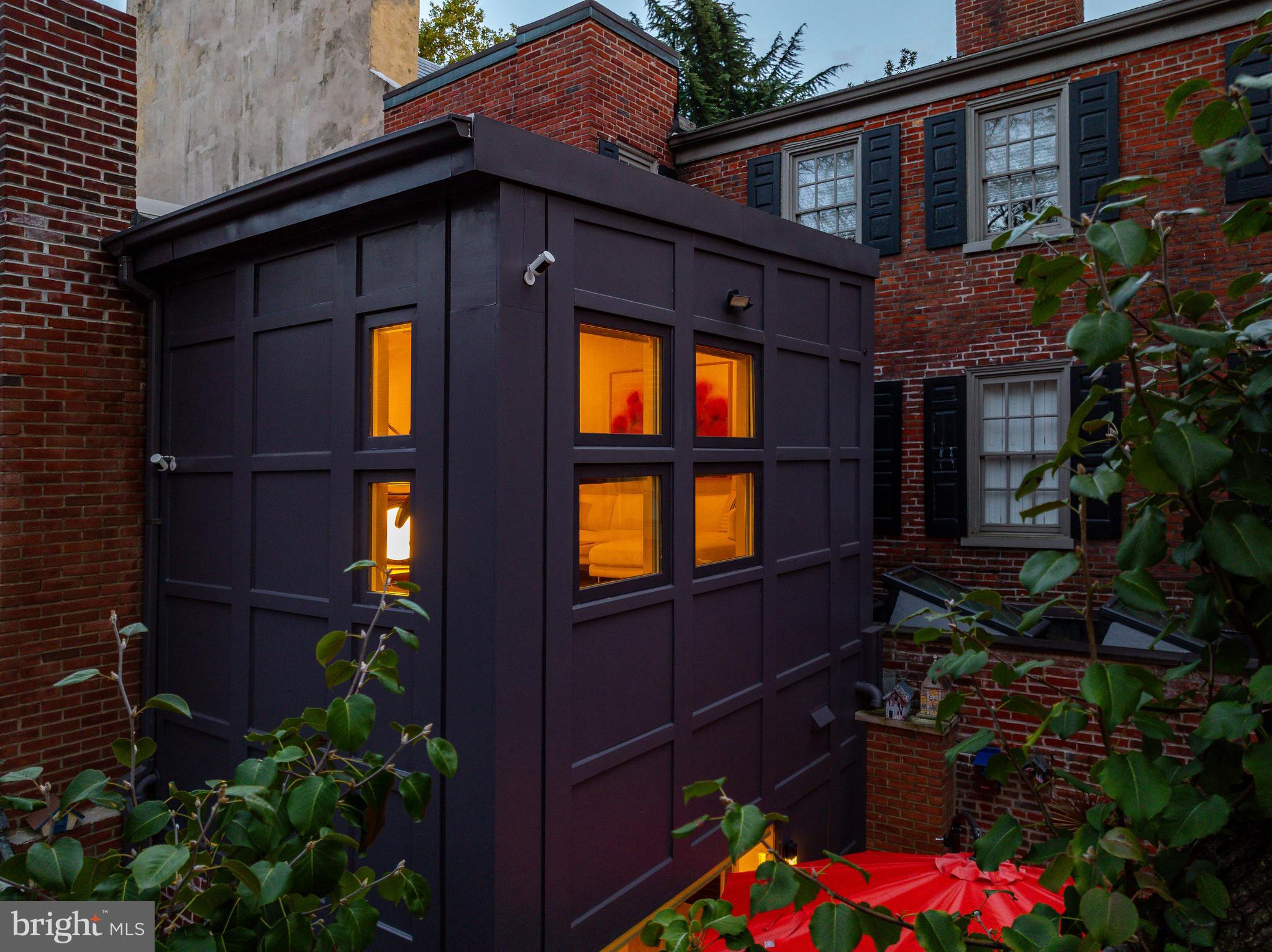 318 S 4TH STREET