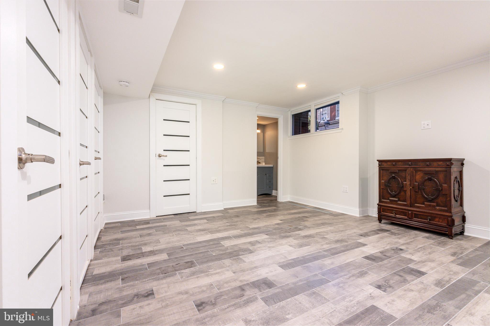 318 S 4TH STREET