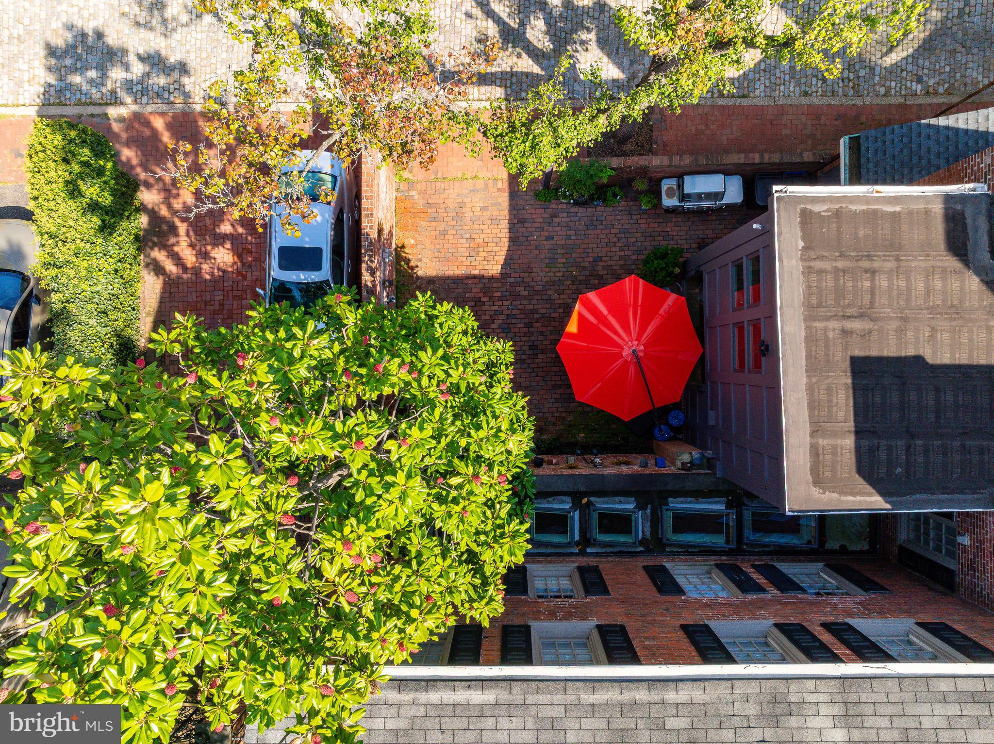 318 S 4TH STREET