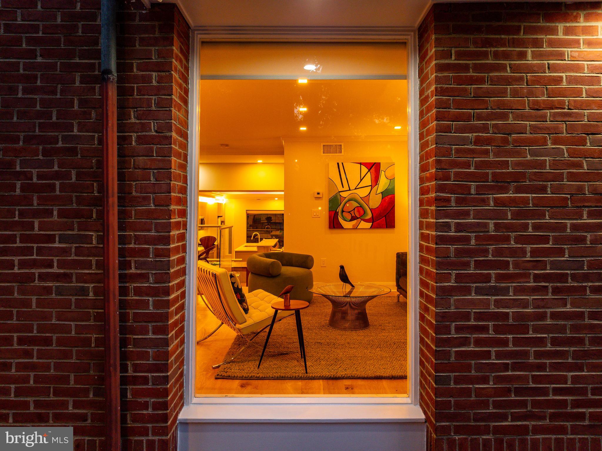 318 S 4TH STREET