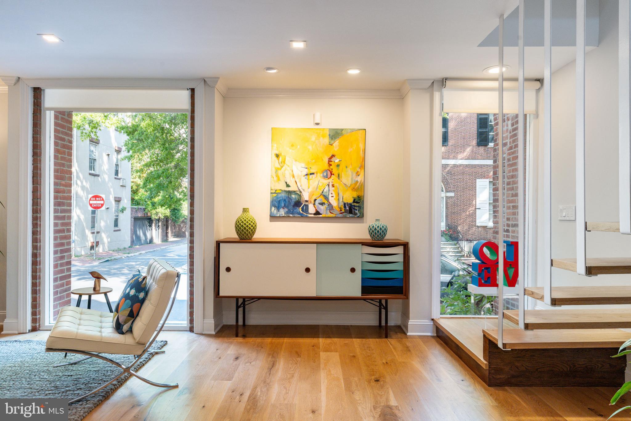 318 S 4TH STREET