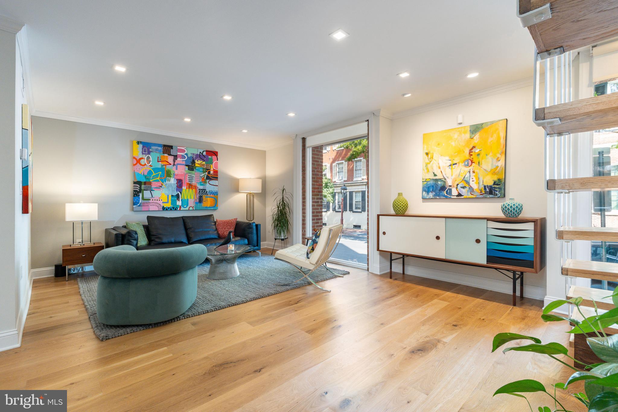 318 S 4TH STREET