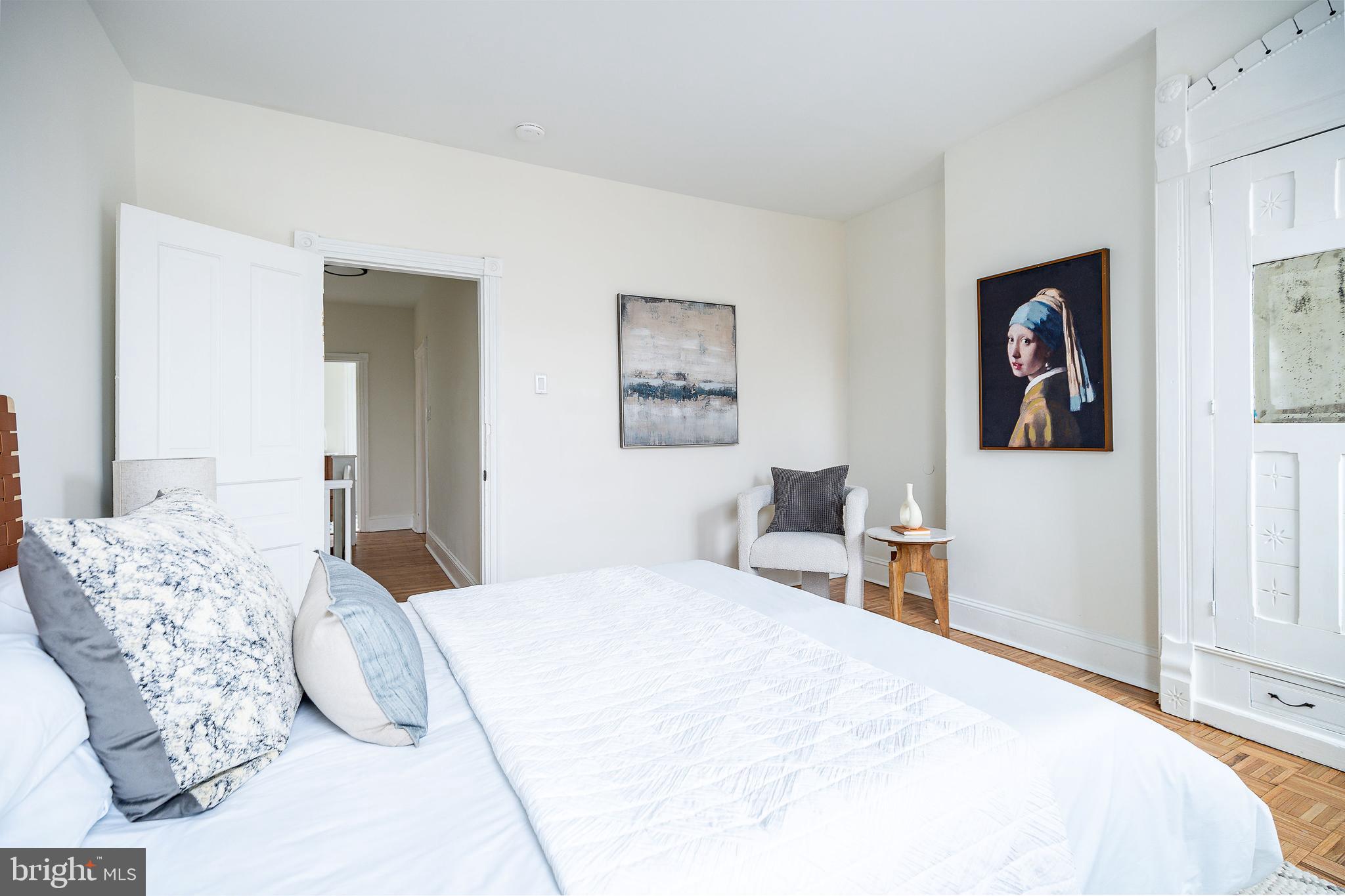 2326 GREENWICH STREET