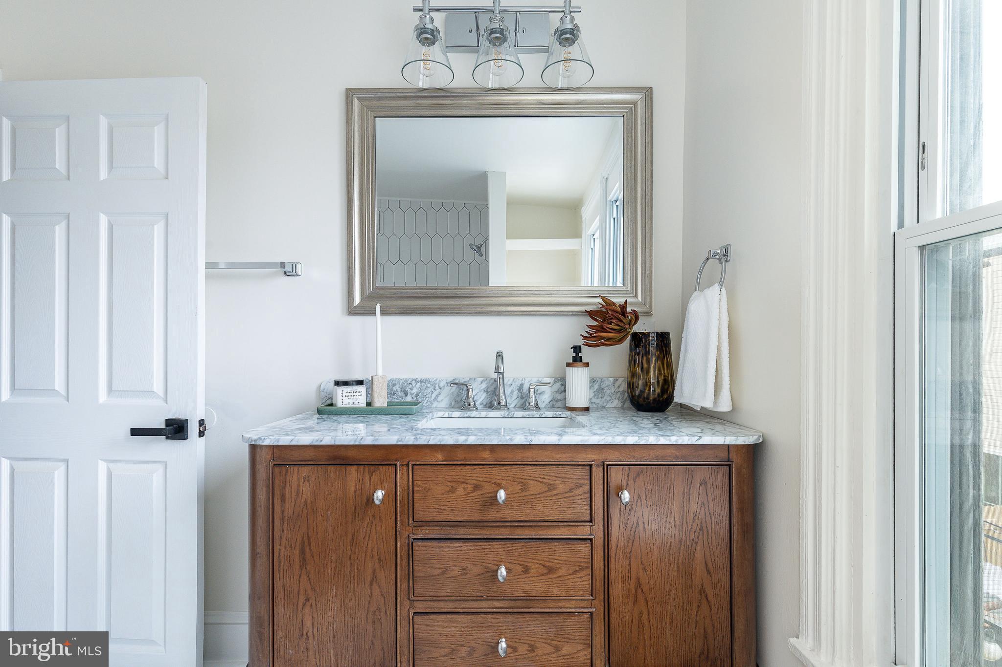 2326 GREENWICH STREET