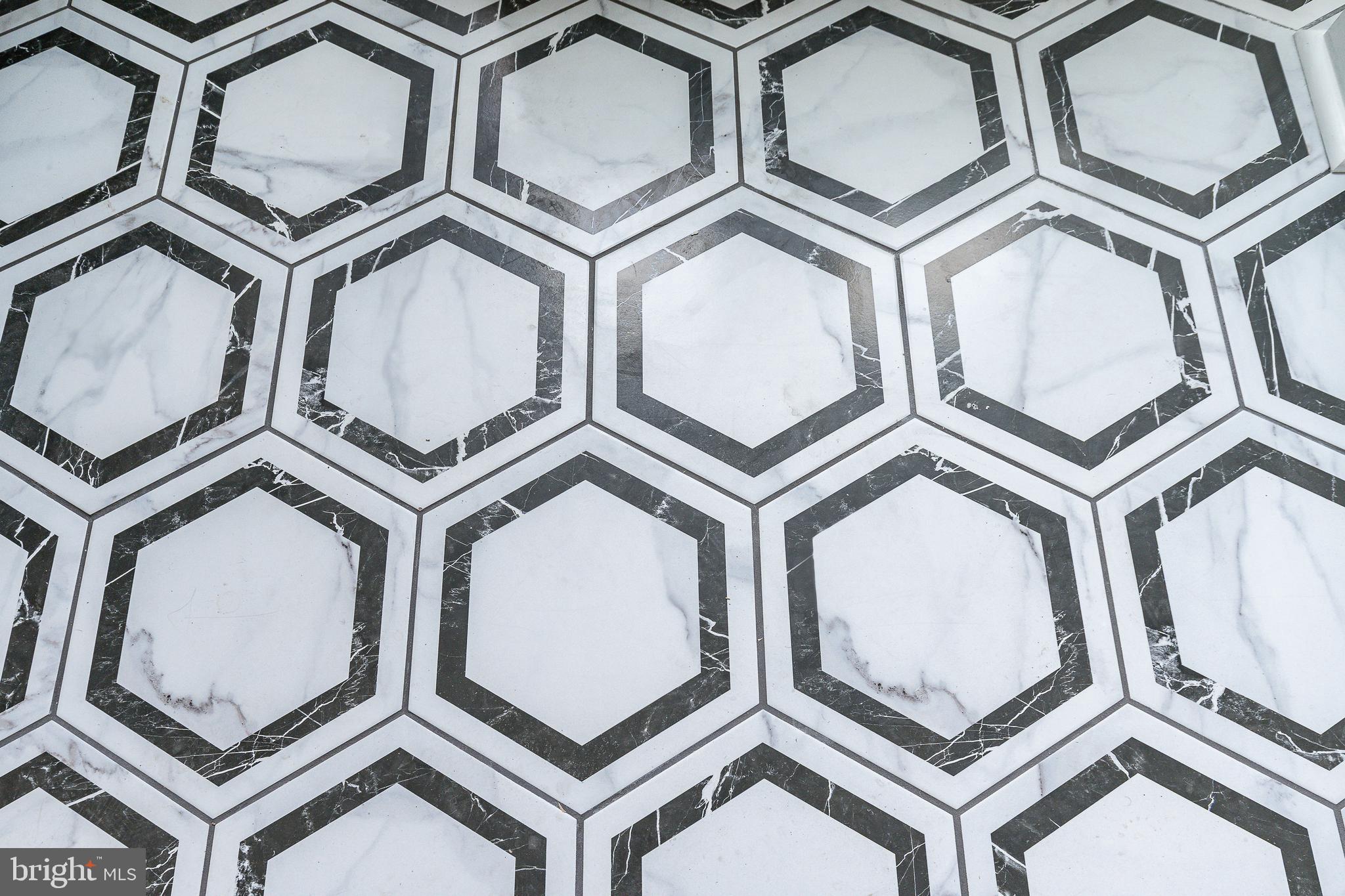 2326 GREENWICH STREET