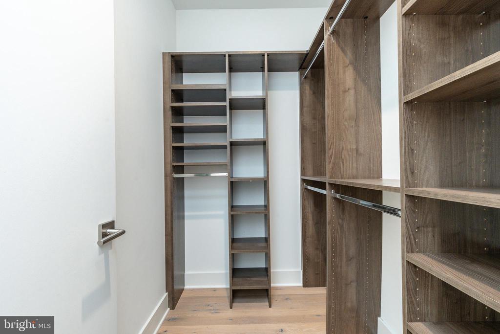 622 S 7TH STREET