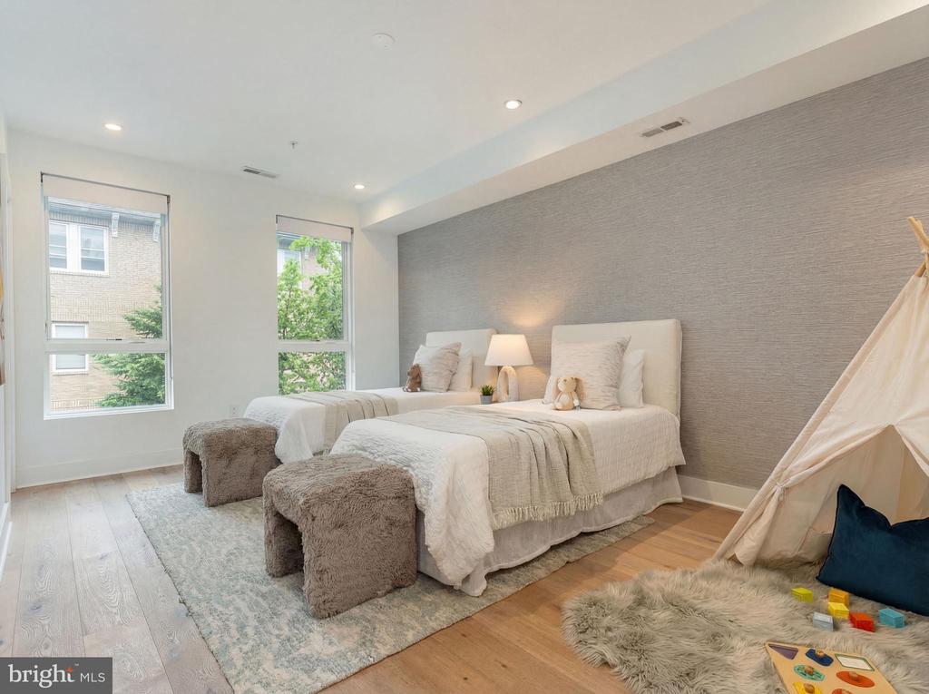 622 S 7TH STREET