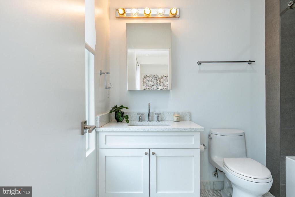 622 S 7TH STREET