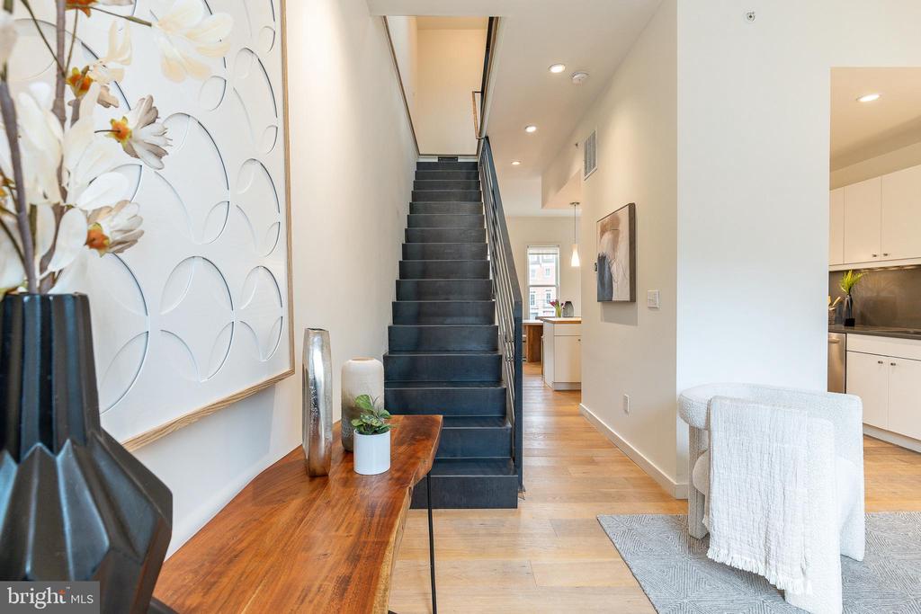 120 LEAGUE STREET