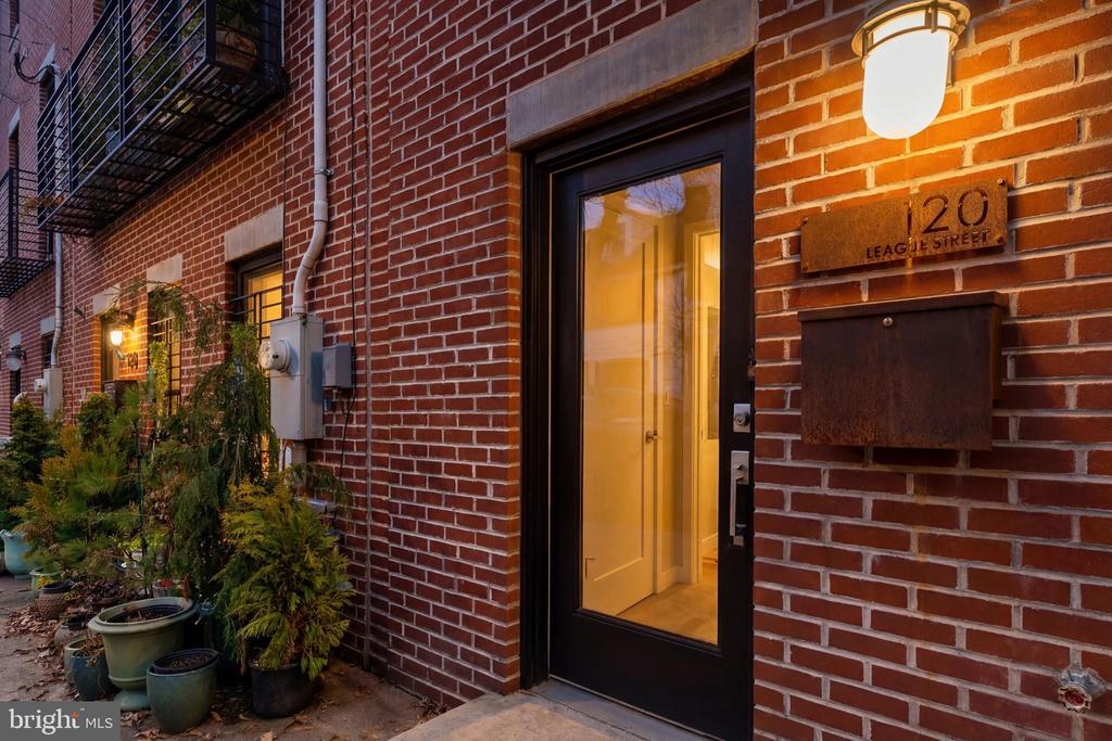 120 LEAGUE STREET