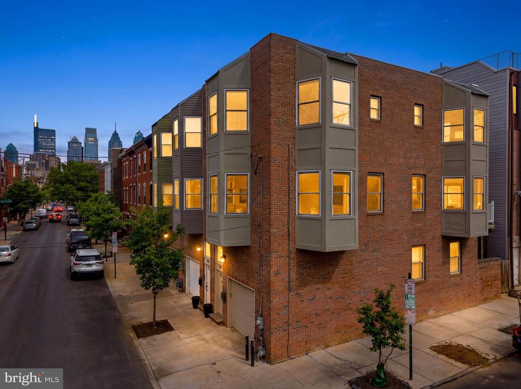931 S 18TH STREET