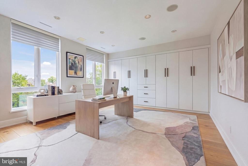 254 S 3RD STREET