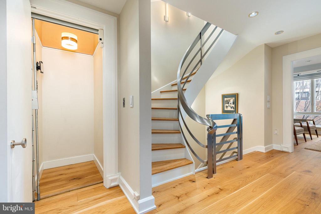 254 S 3RD STREET