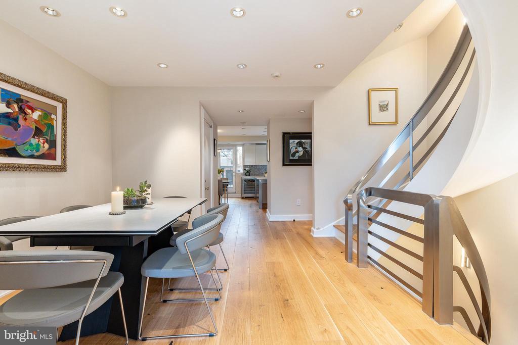 254 S 3RD STREET
