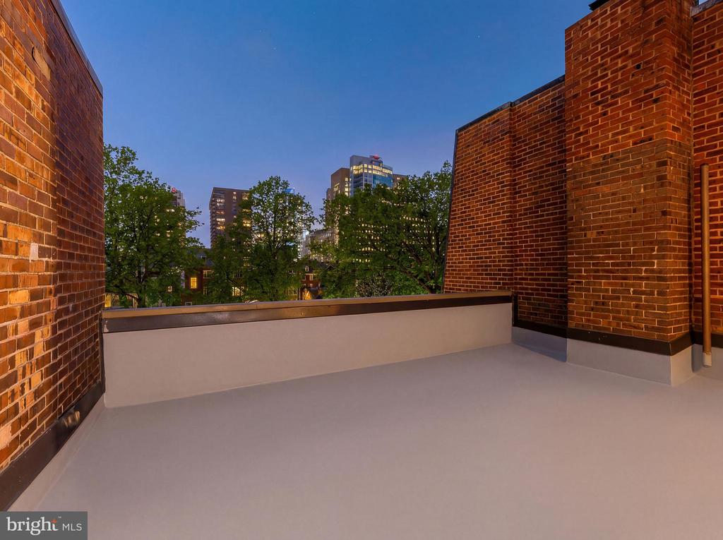 254 S 3RD STREET