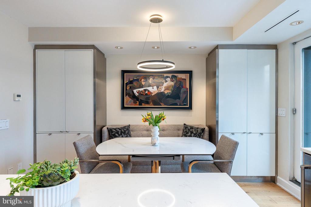 254 S 3RD STREET