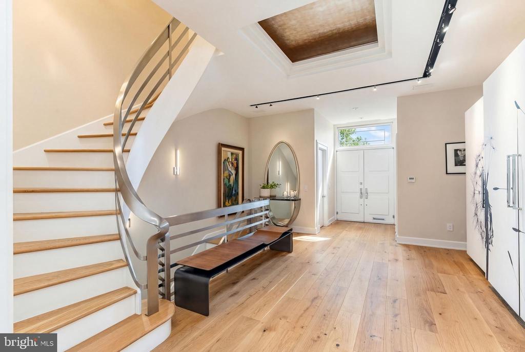 254 S 3RD STREET
